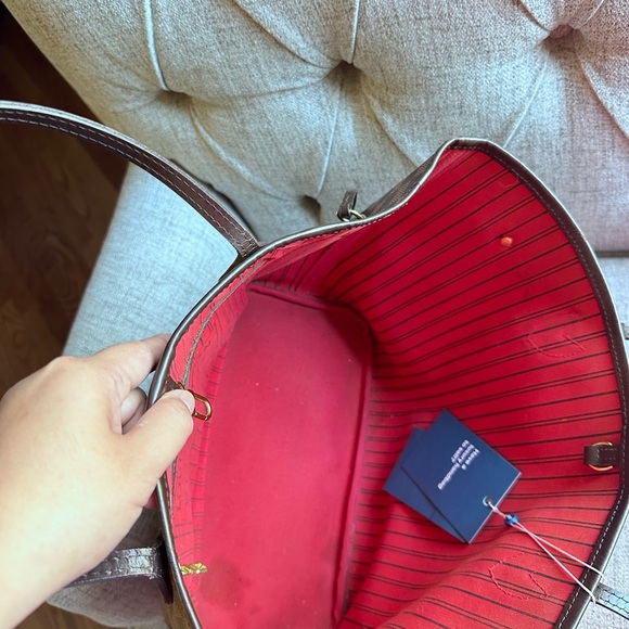 Authentic Louis Vuitton Neverfull MM - Picture 9 of 13